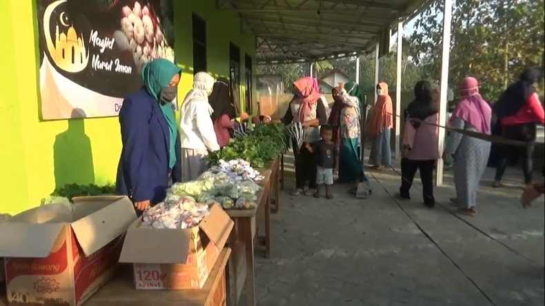 7 Keutamaan Bersedekah, Mencegah Kematian Buruk Hingga Dijauhkan Siksa Neraka