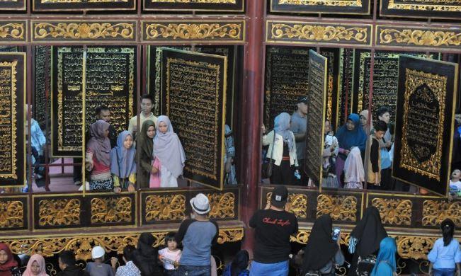 Gubernur Sumsel Buka Kembali Wisata Religi Quran Al Akbar di Palembang