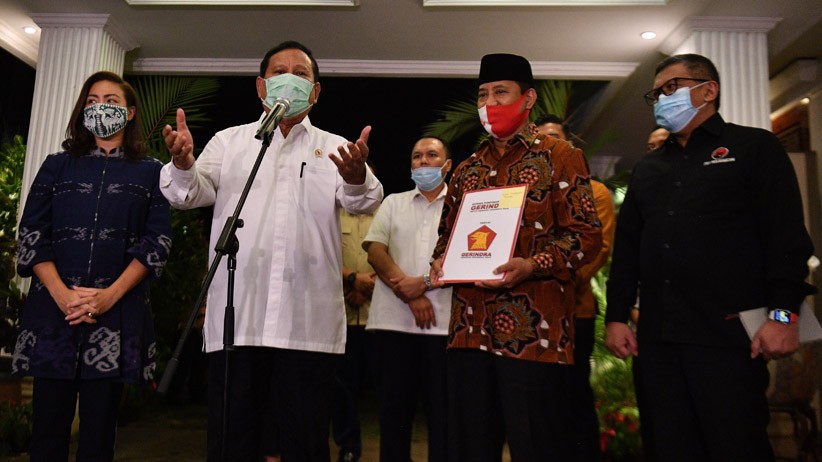 Prabowo Serahkan Surat Dukungan Pilwalkot Tangsel kepada Muhamad-Rahayu - Bagian 3