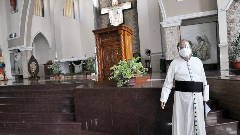 Uskup Agung Medan dan 4 Pastor Positif Corona - Bagian 1