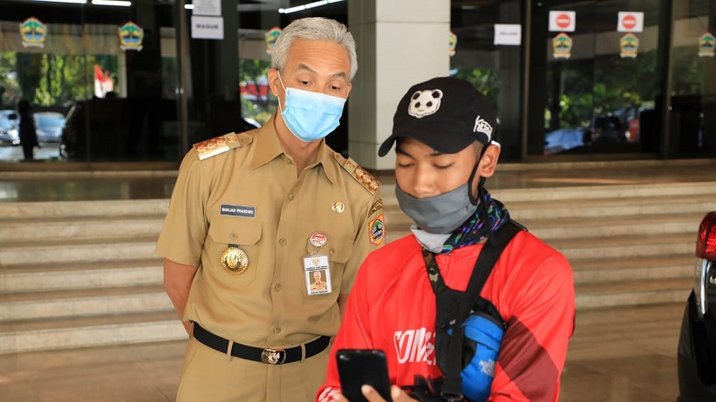title Sering Diejek Bapaknya Mirip Ganjar, Pelajar SMK Nekat Sepedaan Banyumas-Semarang Sering Diejek Bapaknya Mirip Ganjar, Pelajar SMK Nekat Sepedaan Banyumas-Semarang