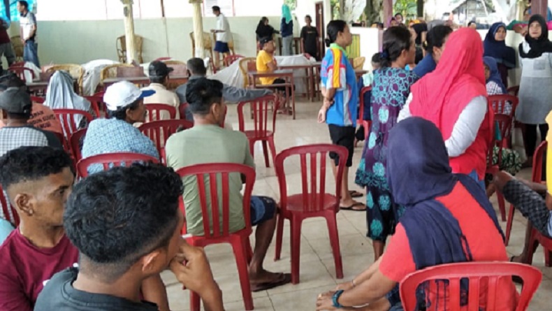 Pejabat dan Pendamping Desa Tinggalkan Rapat LPJ Keuangan, Warga Desa Tenga Tenga Ngamuk