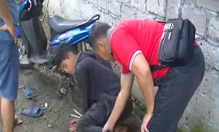 Pengedar Ganja di Tanah Datar Ditangkap Polisi, Pelaku Buang Barang Bukti ke Kolam