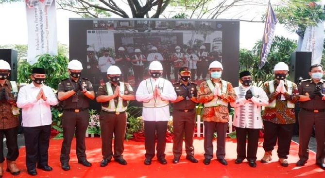 title Gubernur Herman Deru Instruksikan Bupati-Wali Kota Segera Belanjakan APBD Gubernur Herman Deru Instruksikan Bupati-Wali Kota Segera Belanjakan APBD