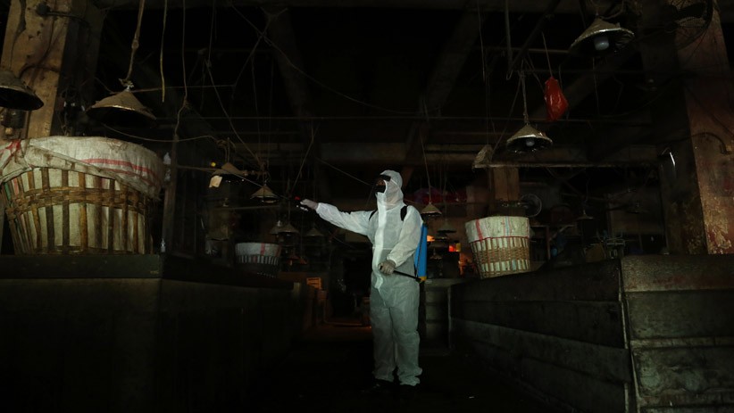 37 Pedagang Positif Corona, Pasar Keputran Ditutup Seminggu - Bagian 2