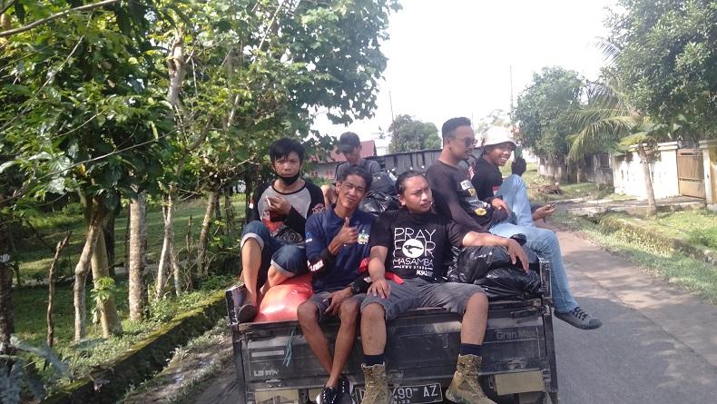 Pengamen di Pangkep Salurkan Bantuan untuk Korban Banjir Bandang Luwu Utara
