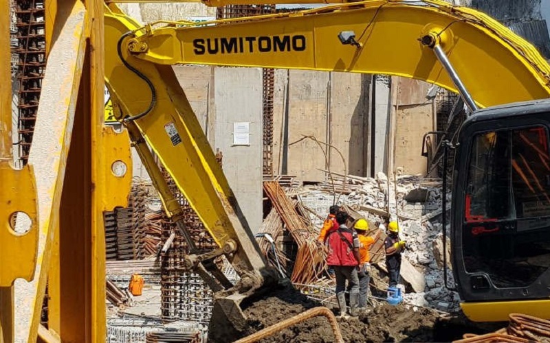 title Garap Pengecoran, 4 Pekerja Proyek di Semarang Tewas Tertimpa Tembok Garap Pengecoran, 4 Pekerja Proyek di Semarang Tewas Tertimpa Tembok