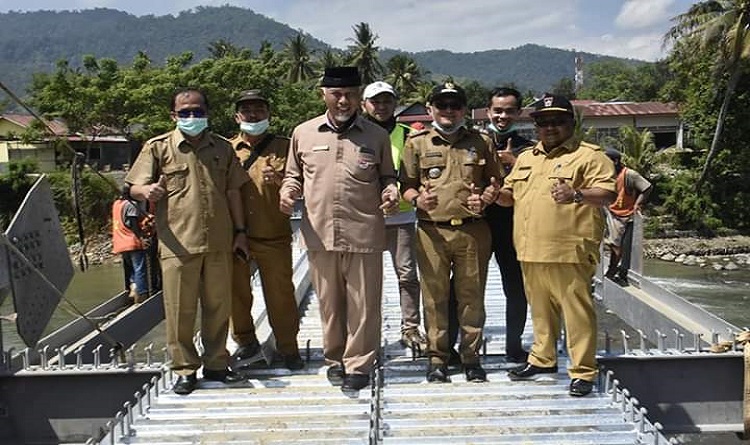 Bangun Jembatan Pitameh, Wali Kota Padang Pastikan September 2020 Sudah Dapat Digunakan