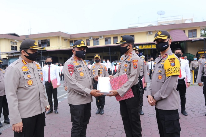 Ungkap Peredaran Narkoba, 49 Personel Polrestabes Medan Raih Penghargaan