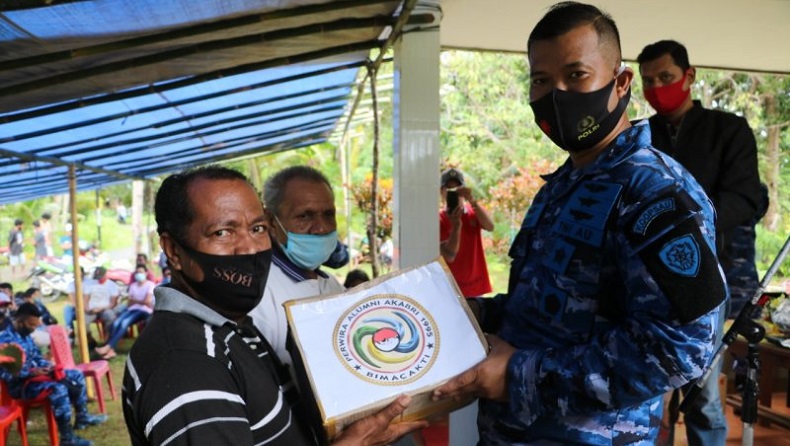 Peringati Hari Bakti TNI AU Ke-73, Lanud Pattimura Ambon Selenggarakan Bakti Sosial