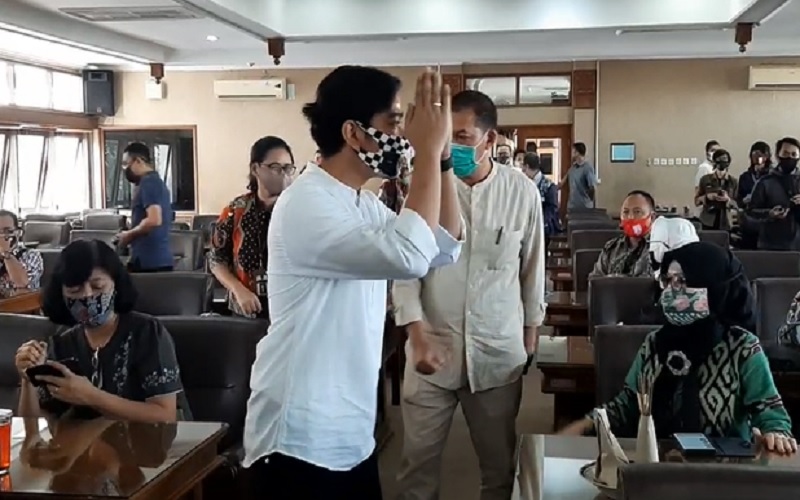 Di Hadapan Fraksi PDIP DPRD Solo, Gibran Minta Maaf karena Blusukan Tanpa Izin