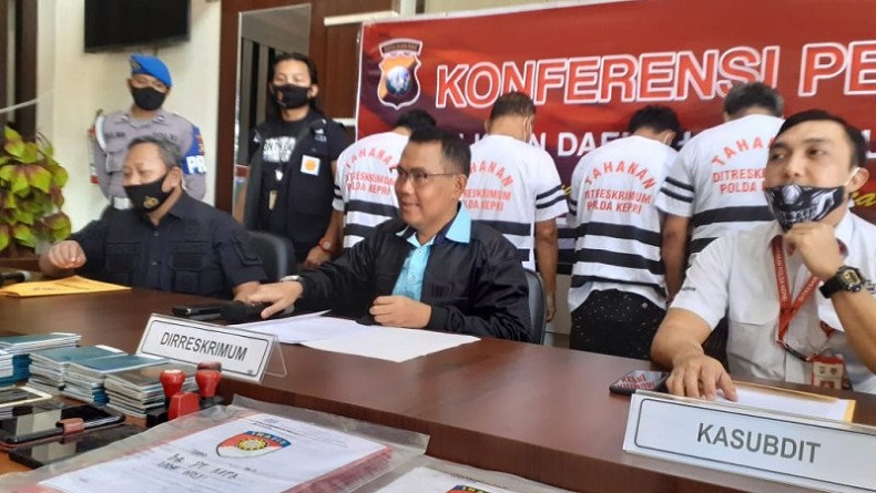 title Polda Kepri Bongkar Jaringan Perdagangan Orang yang Dipekerjakan Jadi ABK Polda Kepri Bongkar Jaringan Perdagangan Orang yang Dipekerjakan Jadi ABK