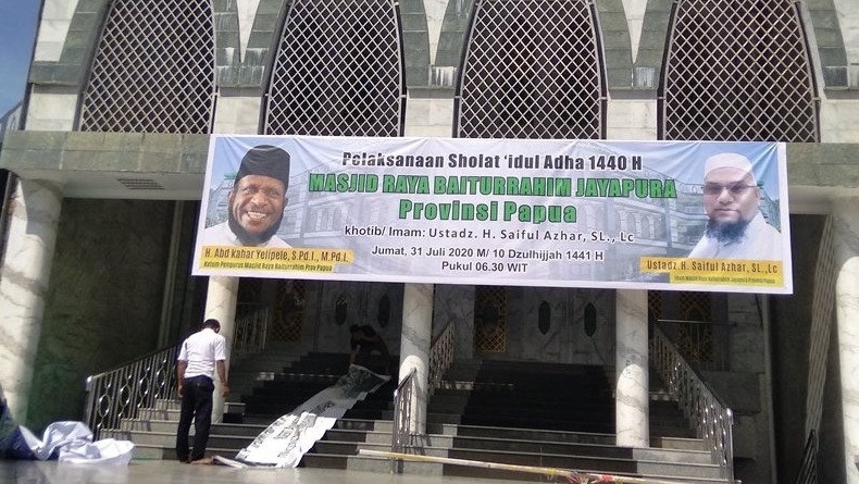 Protokol Kesehatan Covid-19 Diterapkan di Masjid Raya Jayapura saat Salat Id 