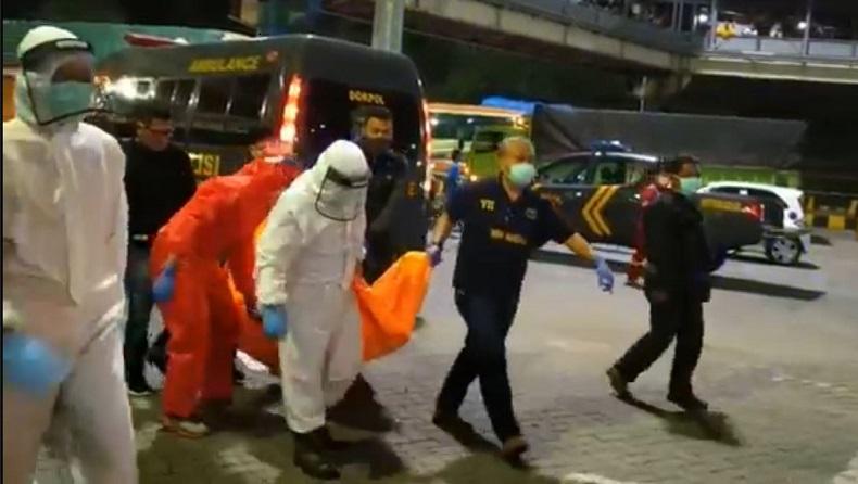 Laki-Laki dan Perempuan Tewas Tanpa Busana dalam Mobil, Diduga Keracunan Karbon Monoksida