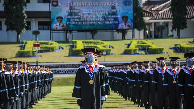 Foto-Foto Prosesi Wisuda 881 Praja IPDN Angkatan XXVII - Bagian 2
