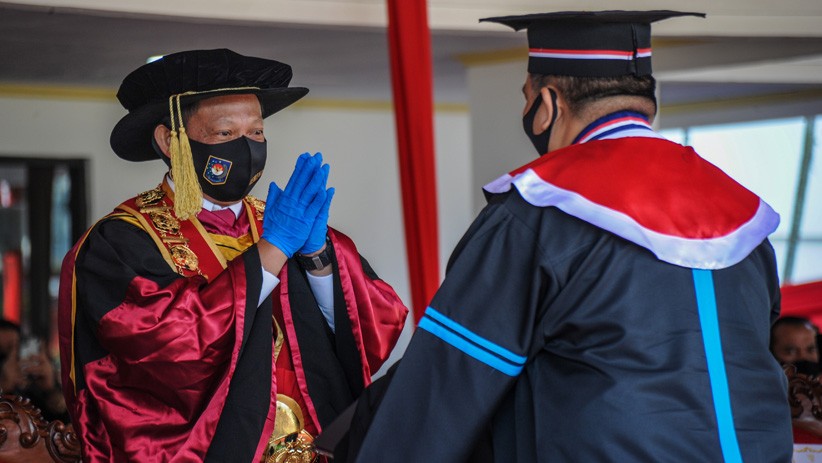 Foto-Foto Prosesi Wisuda 881 Praja IPDN Angkatan XXVII - Bagian 3