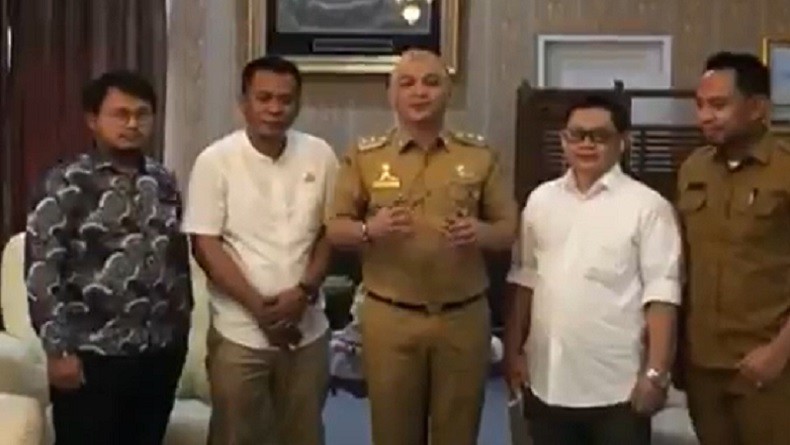 Ditegur Mendagri karena Rambut Pirangnya, Begini Penjelasan Pasha Ungu