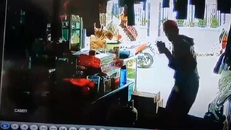 Viral Aksi Jambret HP Anak Lagi Belajar Daring Terekam CCTV di Pematangsiantar