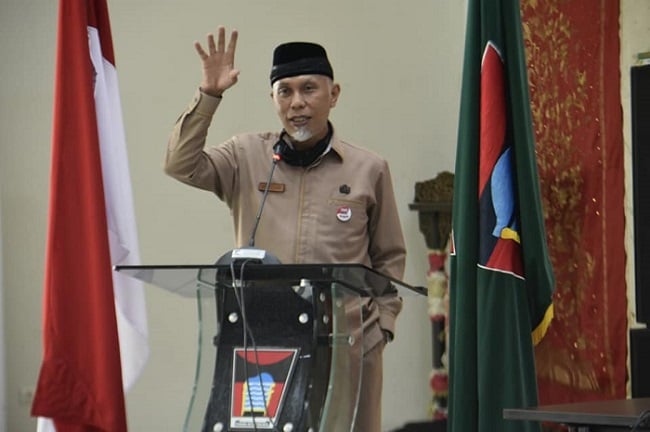 Wali Kota Padang Imbau Warga Kibarkan Bendera Merah Putih Sebulan Penuh