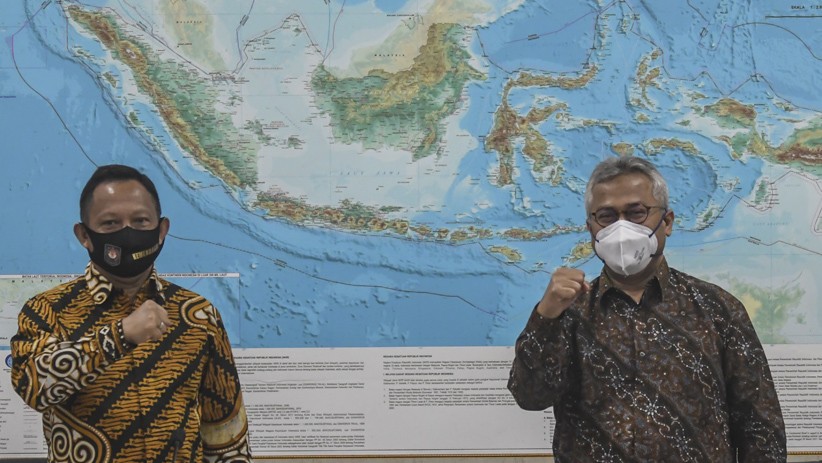 Persiapan Pilkada 2020, Mendagri Bertemu Ketua KPU - Bagian 1