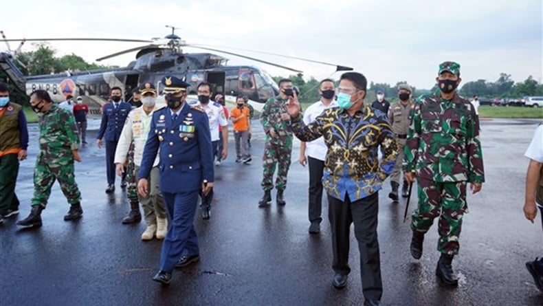 title Cegah Karhutla, Sumsel Punya 9 Helikopter Water Bombing dari Rusia dan USA Cegah Karhutla, Sumsel Punya 9 Helikopter Water Bombing dari Rusia dan USA