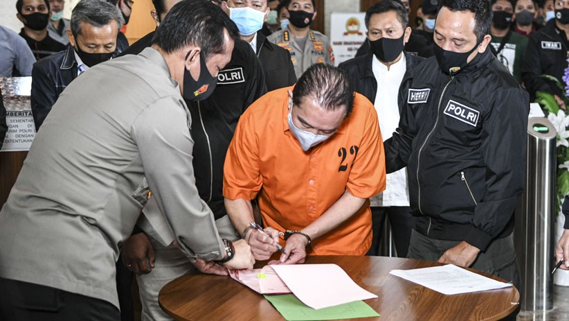 Foto Bareskrim Polri Serahkan Djoko Tjandra ke Kejaksaan Agung - Bagian 1