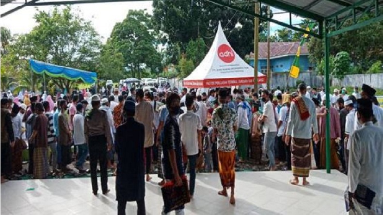 Tanpa Jabat Tangan usai Salat Id, Jemaah di Manado Rindukan Suasana Seperti Dulu