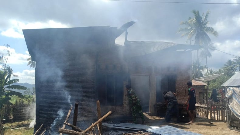 Bentrok Antarkampung di Bima, 3 Bangunan Ludes Dibakar