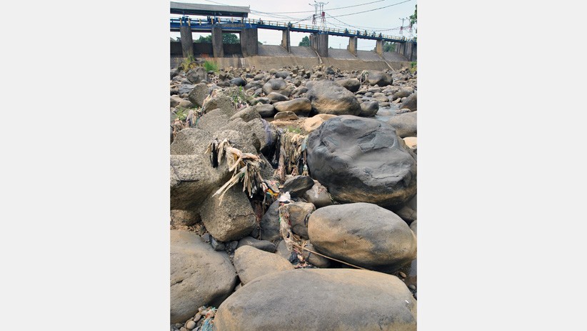 Penampakan Bendung Katulampa Menyusut Awal Musim Kemarau - Bagian 3