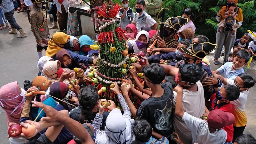 Petani Tembakau Temanggung Gelar Tradisi Grebeg Lamuk Legok - Bagian 3