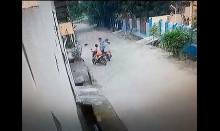 2 Pria Begal Anak saat Naik Motor di Palembang, Modus Pura-Pura Kenal
