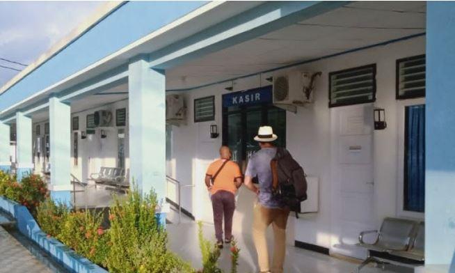 Gugus Tugas Covid-19 Sorong Bantu Pemulangan Warga Hongaria