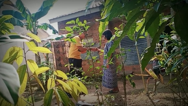title Polisi Amankan YouTuber Edo Putra yang Prank Daging Kurban Isi Sampah Polisi Amankan YouTuber Edo Putra yang Prank Daging Kurban Isi Sampah