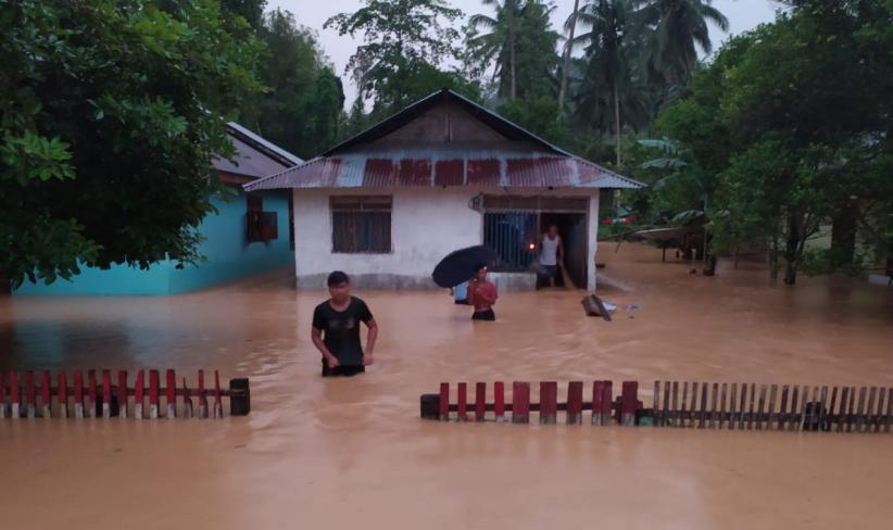 Banjir Bandang Bolsel: 1 Meninggal, 22.655 Jiwa Terdampak dan 3 Kecamatan Terisolasi