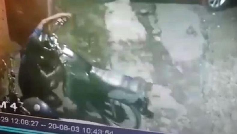 Lagi Rayakan Ultah, Motor Pemuda asal Tanjung Morawa Dicuri di Parkiran Kafe