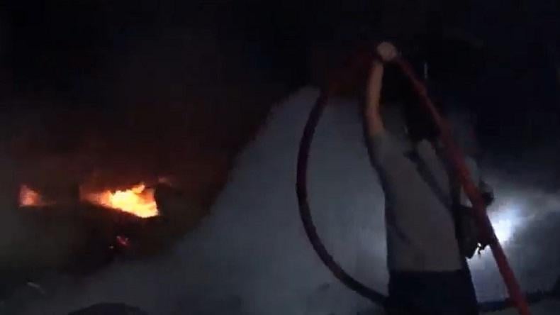 Gudang Pengolahan Kayu di Kediri Terbakar, Mobil Pemadam dari Kabupaten dan Kota Diterjunkan