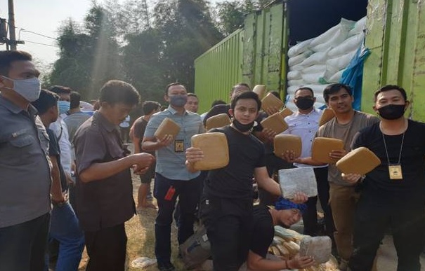 Polda Banten Gagalkan Penyelundupan 150 Kg Ganja di Tol Merak