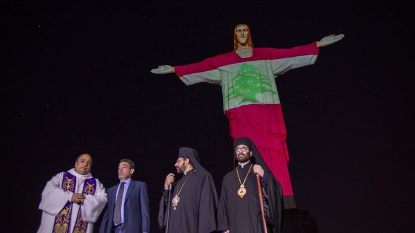 Penghormatan Korban Ledakan Beirut, Patung Yesus di Brasil Diterangi Bendera Lebanon - Bagian 3