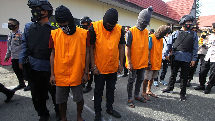 Satgas Merah Putih Mabes Polri Gagalkan Penyelundupan 300 Kg Sabu - Bagian 3