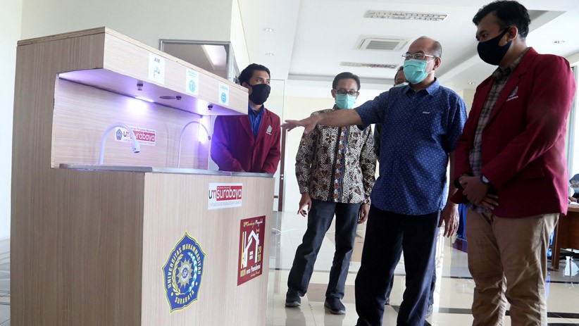 Mahasiswa Universitas Muhammadiyah Surabaya Ciptakan Alat Cuci Tangan Otomatis - Bagian 3