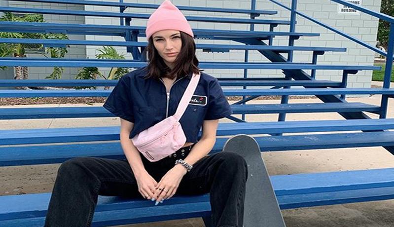 Hilary Shanks, Model Cantik yang Jago Main Skateboard