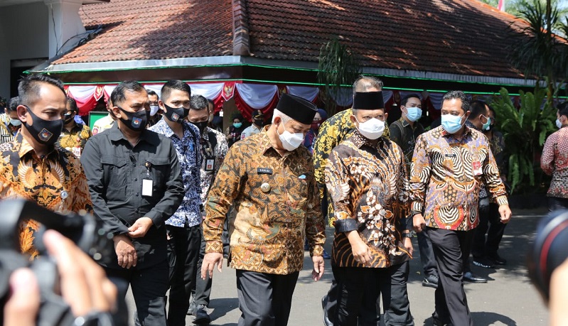 Mendagri Minta Penanganan Covid-19 dan Ekonomi Berimbang