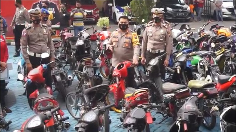 Operasi Patuh Semeru 2020, Ratusan Motor Tidak Standar di Mojokerto Disita Polisi