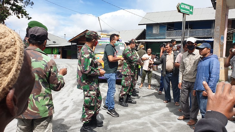 title Gunung Sinabung Erupsi, Berastagi, Dolat Raya dan Merdeka Terdampak Abu Vulkanik Gunung Sinabung Erupsi, Berastagi, Dolat Raya dan Merdeka Terdampak Abu Vulkanik