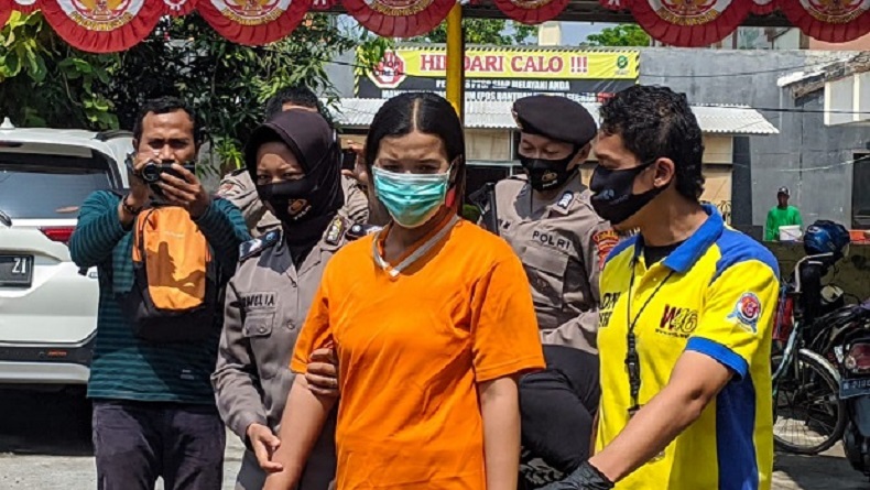 Menganggur, Janda Muda di Mojokerto Maling Ponsel Penjual Es Campur