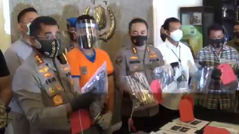 Korban Gilang Bungkus 'Fetish Kain Jarik' Sudah 25 Orang, Rata-Rata Junior di Unair