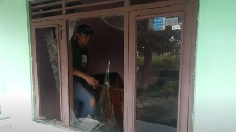 Belasan Rumah Rusak Terdampak Ledakan Pabrik Bioetanol yang Terbakar di Mojokerto