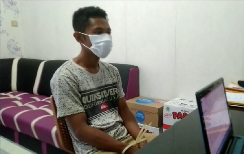 Baru Bebas, Residivis di Pontianak Curi Aki Kapal dan Terekam CCTV