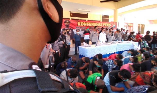 Puluhan Pesilat Tersangka Perusakan Rumah di Situbondo Diancam 20 Tahun Penjara