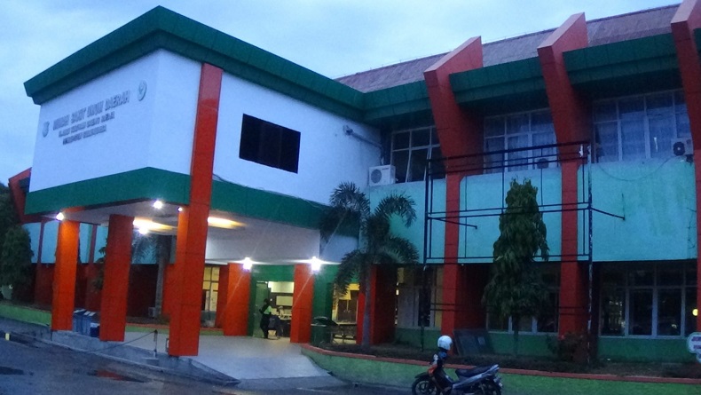 title Ibu Bersalin dan Bayi Meninggal Dunia saat Ditangani RSUD Bulukumba Ibu Bersalin dan Bayi Meninggal Dunia saat Ditangani RSUD Bulukumba